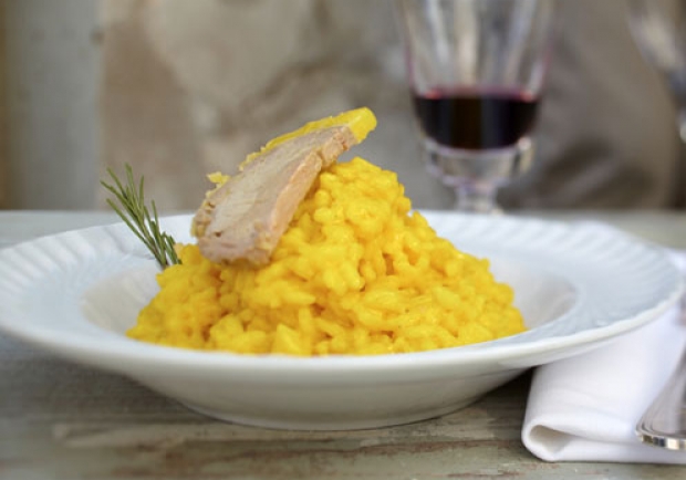 Safran-Risotto mit Pastete